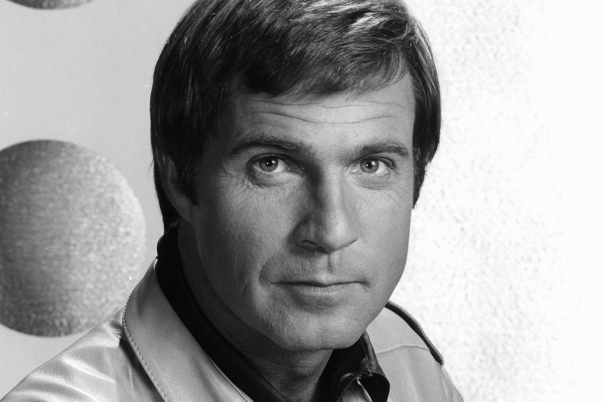Morre o ator Gil Gerard, estrela de Buck Rogers, aos 82 anos