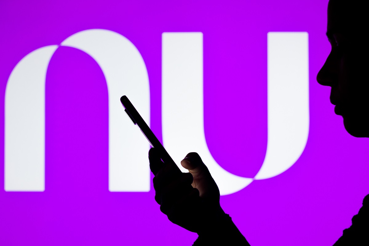 Aplicativo do Nubank fora do ar? Usuários reclamam de instabilidade