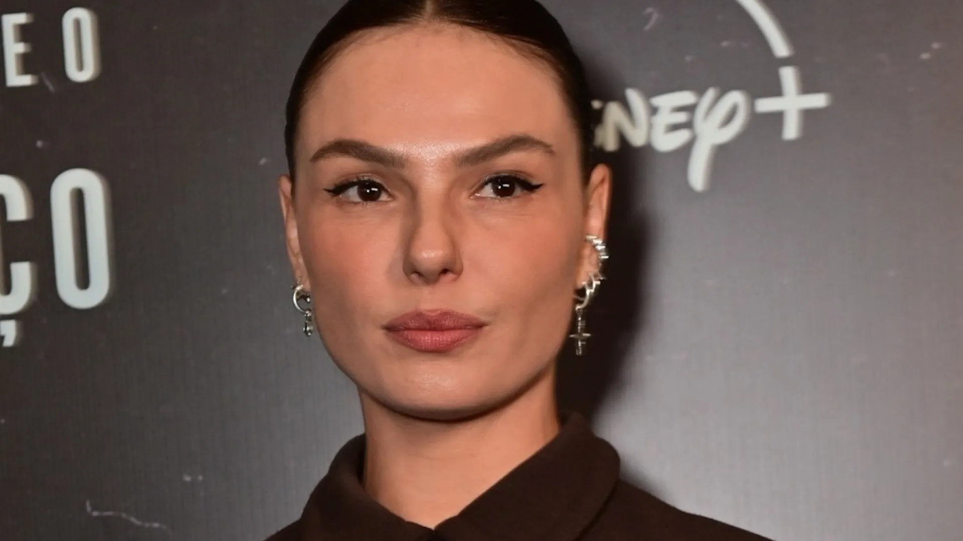 Homem suspeito de perseguir Isis Valverde por 20 anos é preso no Rio