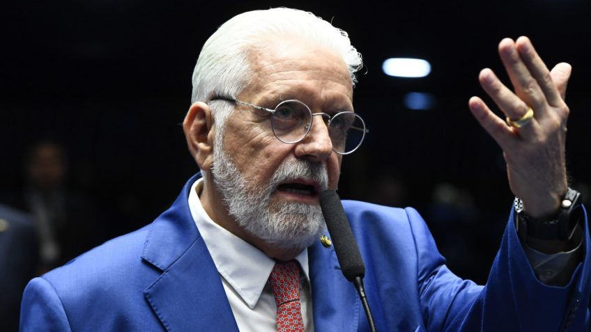 Jaques Wagner rebate Gleisi sobre PL da Dosimetria