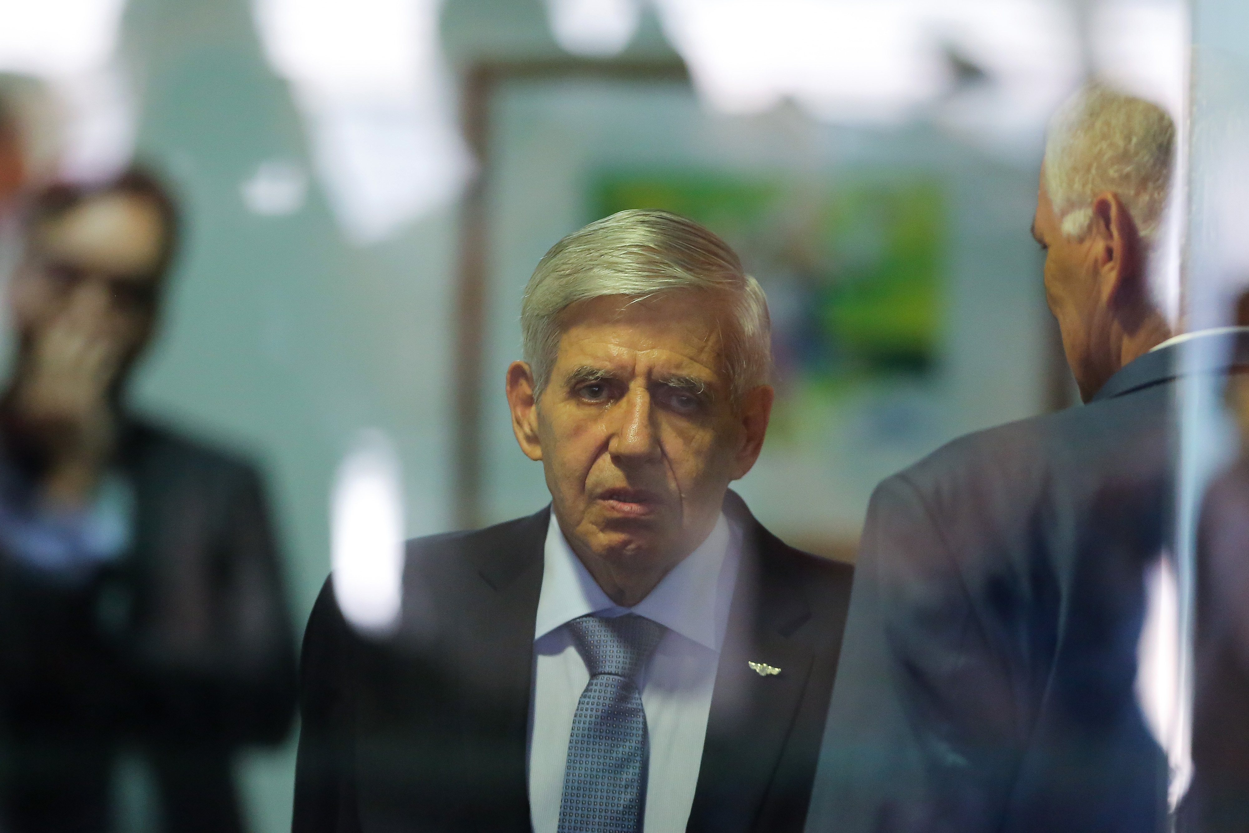 Moraes prorroga prazo para PF concluir perícia de Augusto Heleno