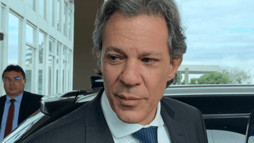 Sou contra um teto para a dívida pública, diz Haddad