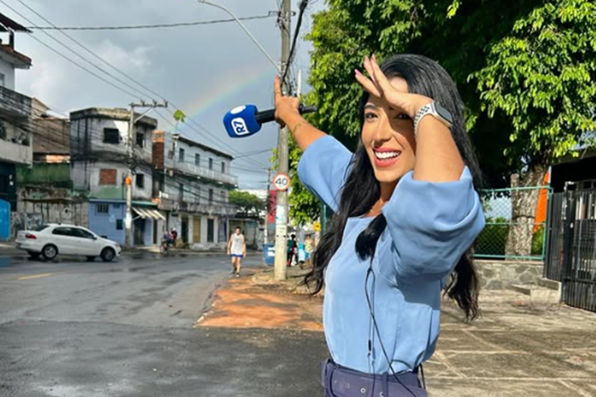 Repórter é demitida da Record e faz forte desabafo sobre saúde mental