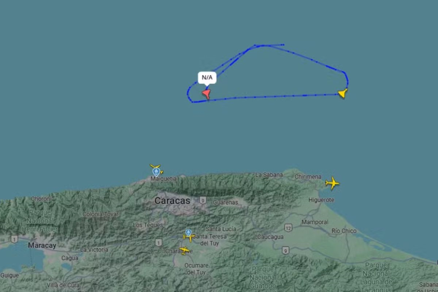 Radar registra sobrevoo de caças dos EUA próximo à capital da Venezuela