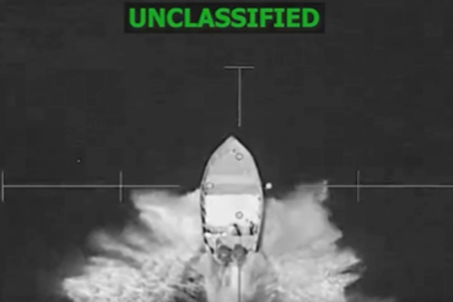 EUA bombardeia mais dois barcos no Pacífico. Ataque deixa 5 mortos