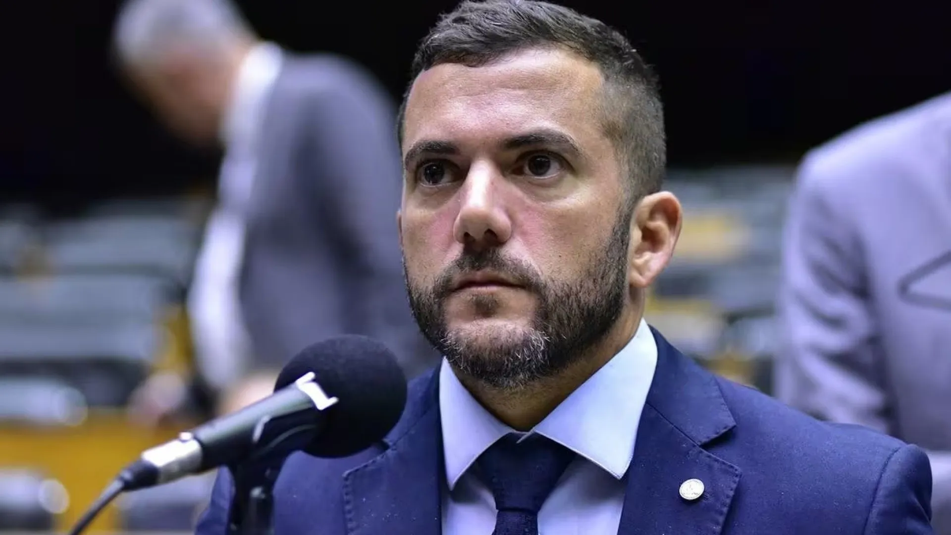 PF faz buscas contra Sóstenes e Jordy, deputados do PL