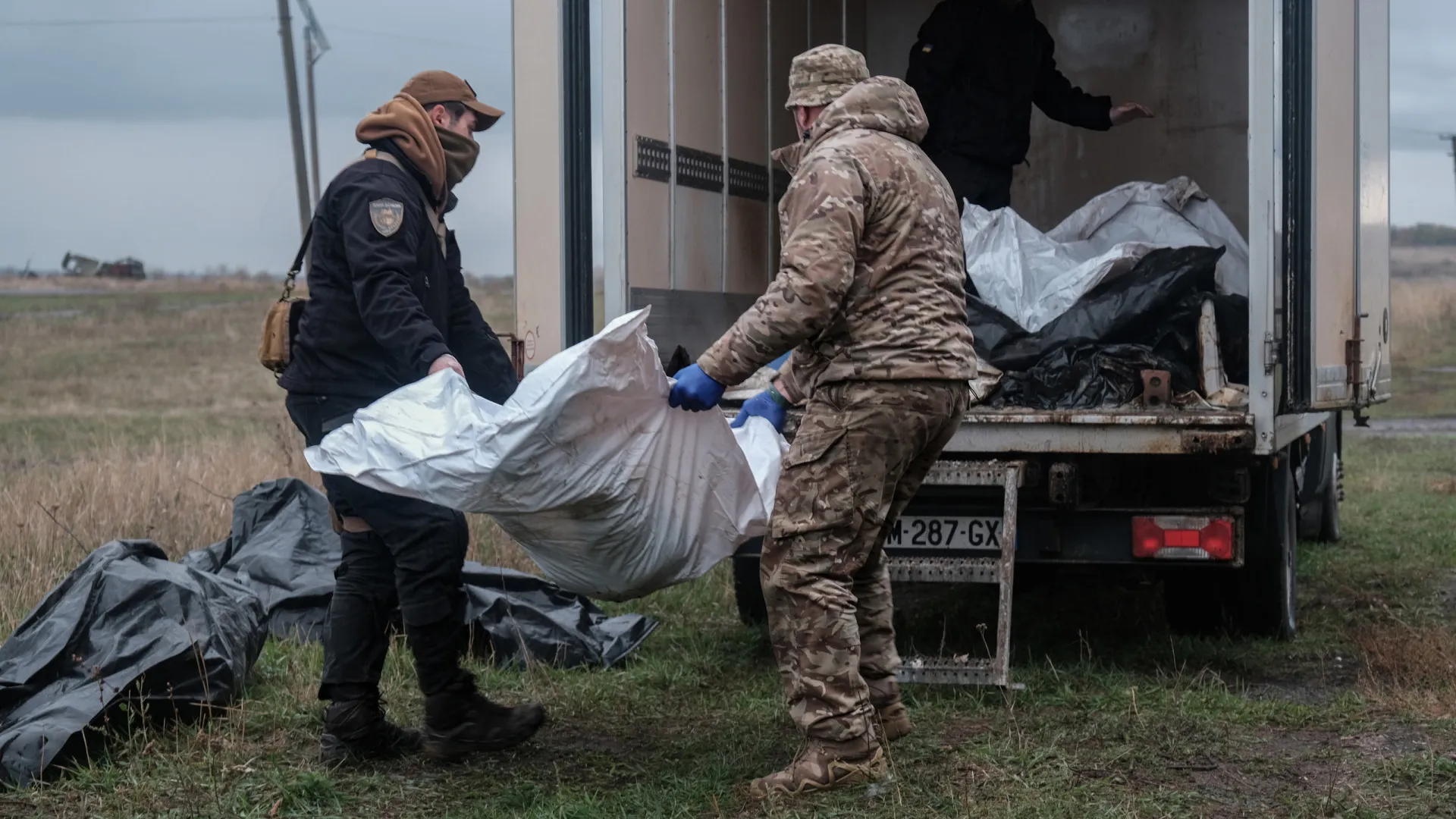 Autoridades ucranianas anunciam ter recebido mais de mil corpos da Rússia
