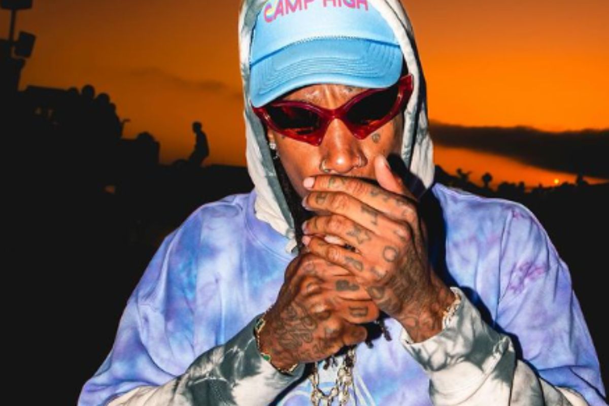 Wiz Khalifa é condenado à prisão por fumar maconha durante show