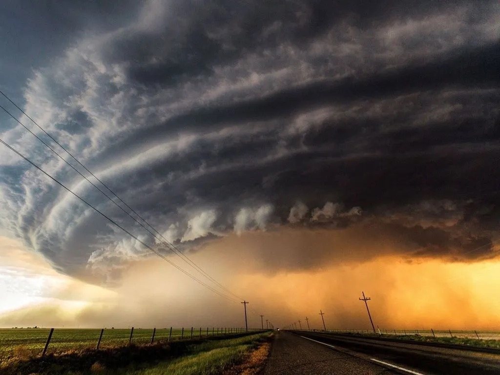 Risco de temporais e chuva forte marcam o fim de semana no país