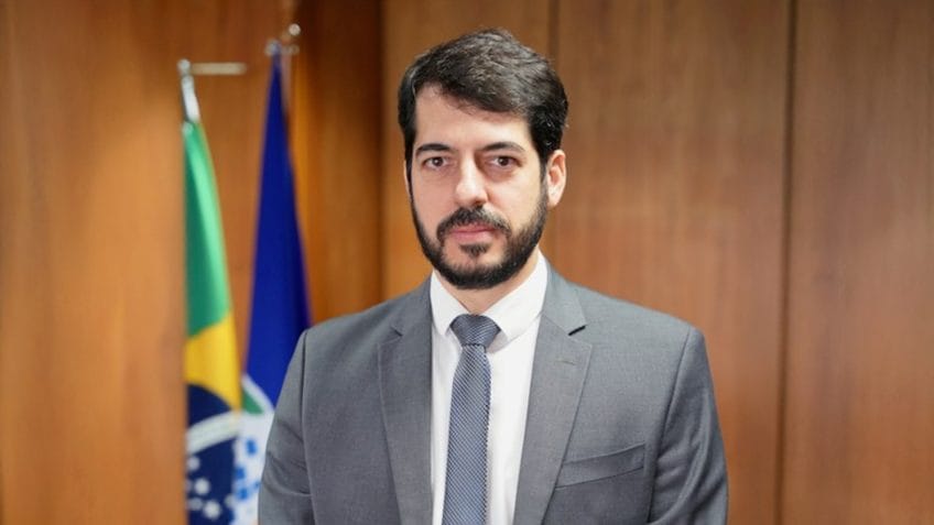 Felipe Cavalcante assume secretaria-executiva da Previdência