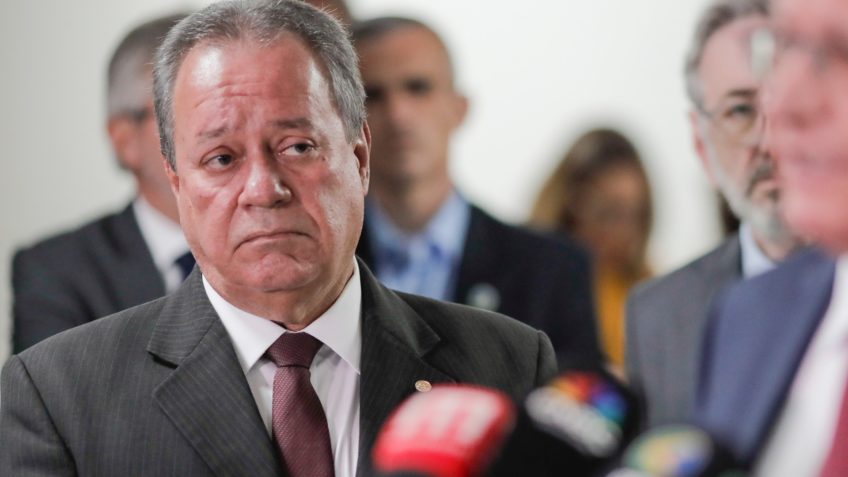 CNI pede “basta” em criação de tributos e descontrole de gastos