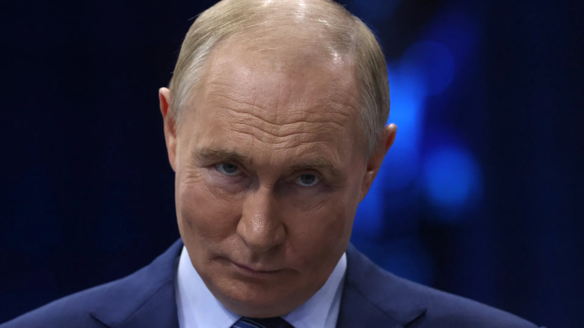 Putin fala de guerra, economia e ETs em entrevista anual