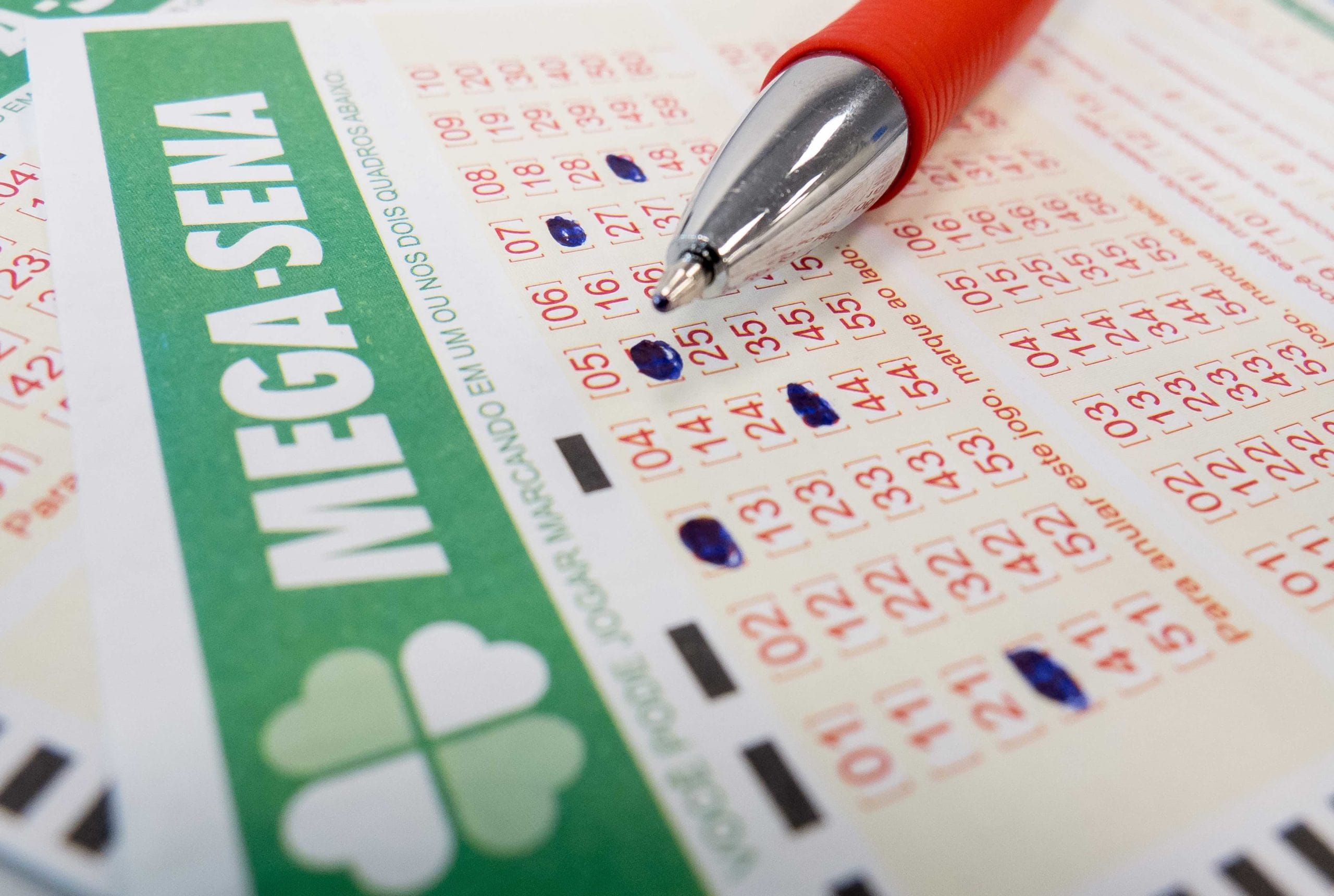 Mega-Sena pode pagar prêmio de R$ 62 milhões neste sábado