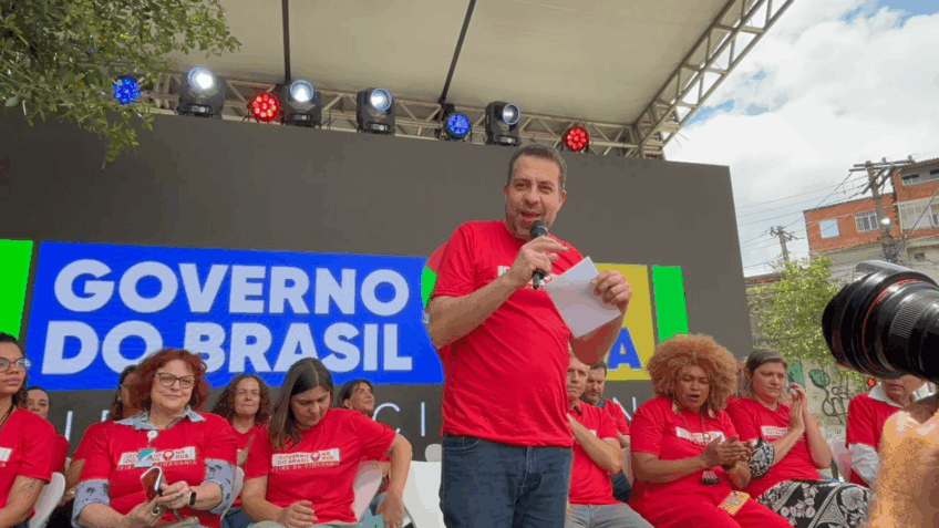 Fora da "chapa paulista", Boulos diz que fica "com Lula até o fim"