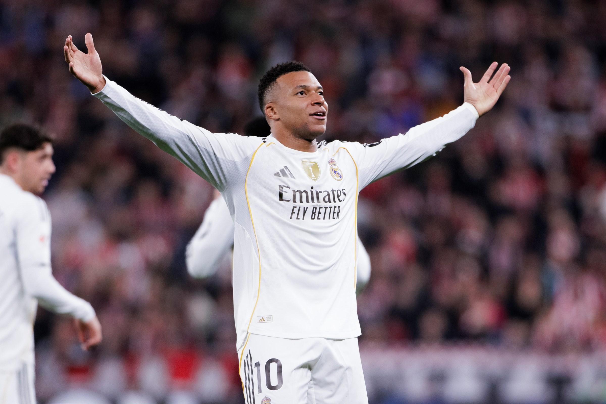 Mbappé iguala recorde de Cristiano Ronaldo no Real Madrid