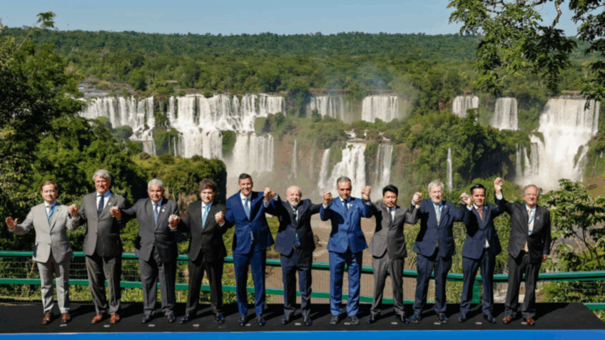 Países do Mercosul assinam documento que pede democracia na Venezuela