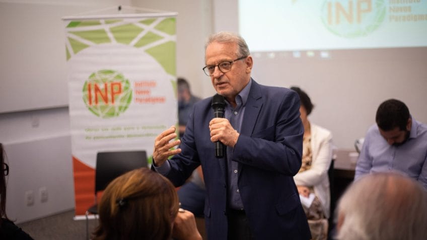 PT não pode sempre ligar criminosos a problemas sociais, diz Tarso Genro