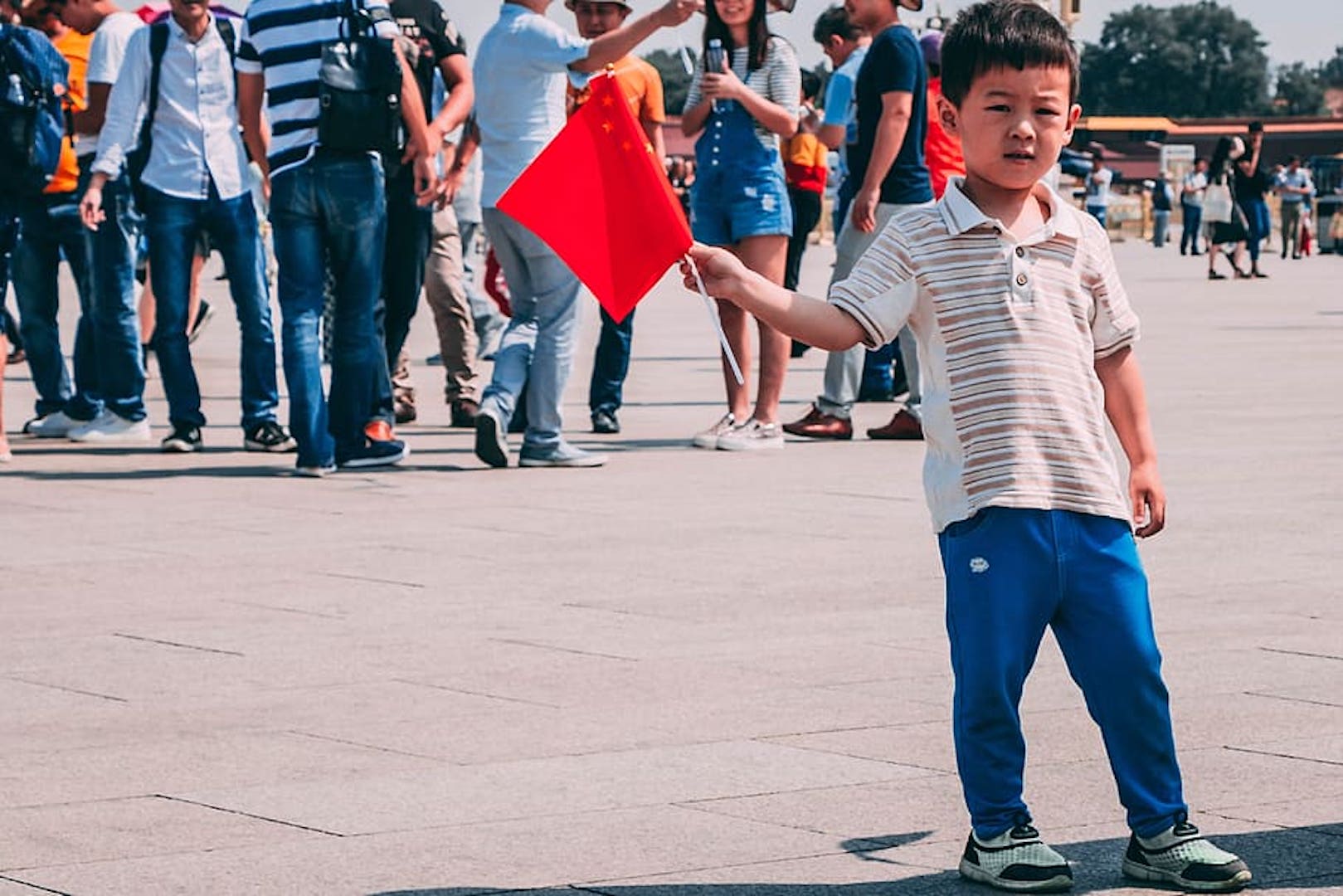 China quer tornar o parto gratuito para enfrentar crise demográfica