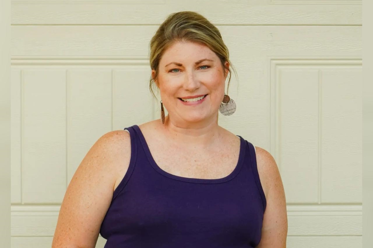 Paramédica descobre câncer de mama após confundir sintomas com cansaço