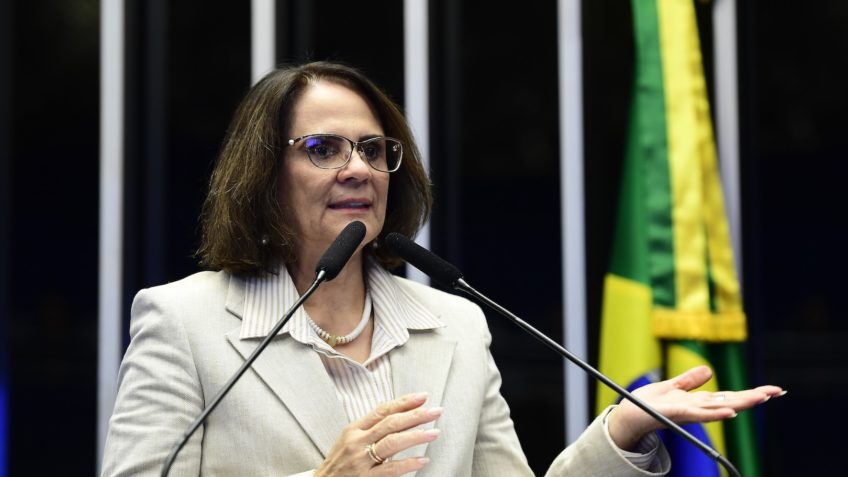 Damares pede impeachment de Moraes por advocacia administrativa