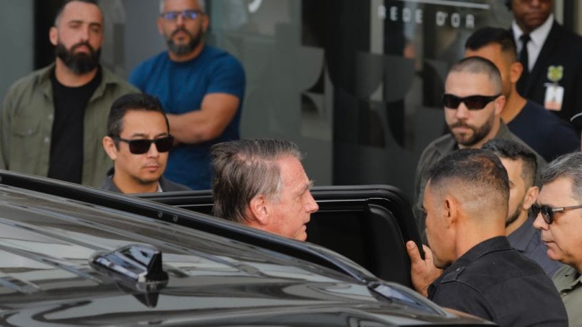 Histórico de cirurgias eleva riscos em operação de Bolsonaro; entenda