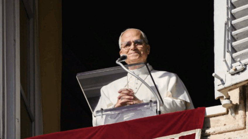 Papa Leão 14 defende "paz desarmada" em mensagem de fim de ano