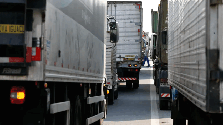 CMN aprova linha de R$ 6 bilhões para financiar caminhões