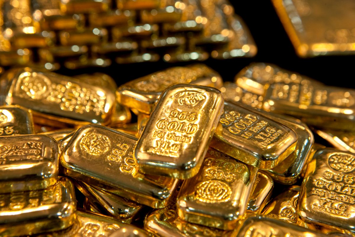 Em disparada, ouro caminha para fechar 2025 com maior alta em 46 anos