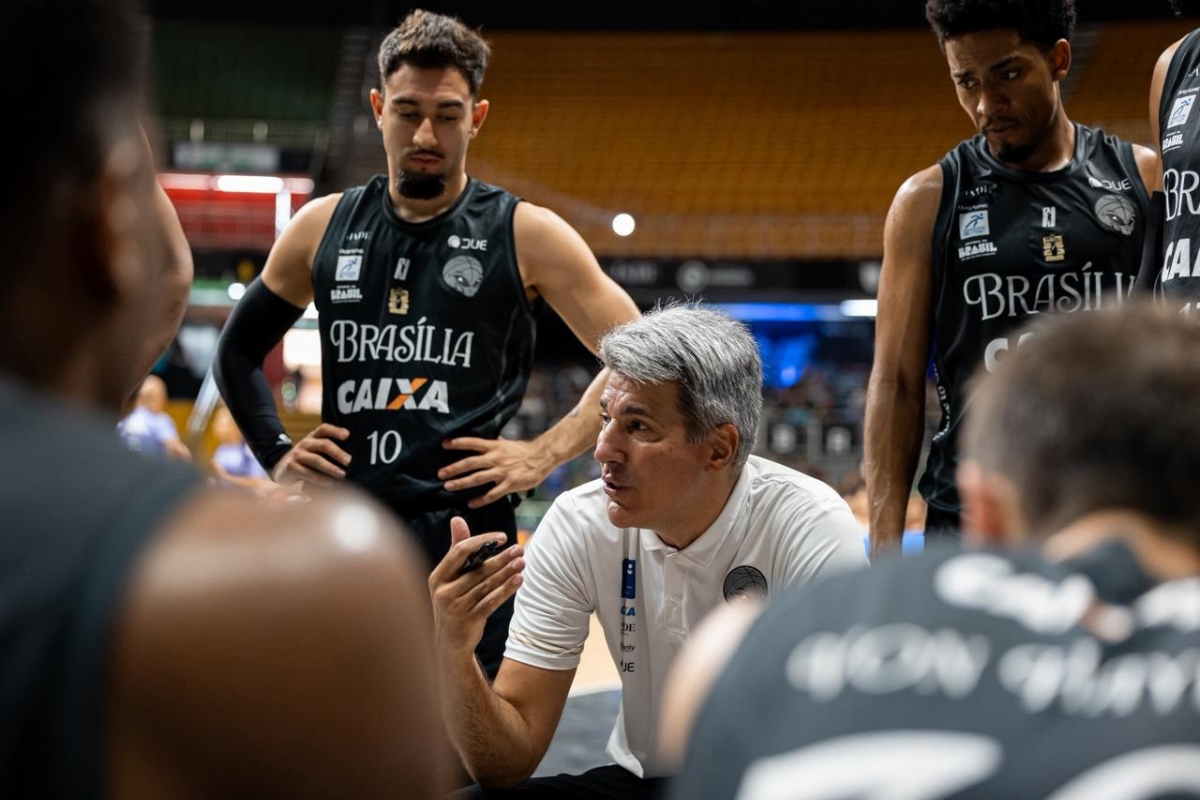 Técnico do Brasília Basquete fala sobre briga por título após 14 anos