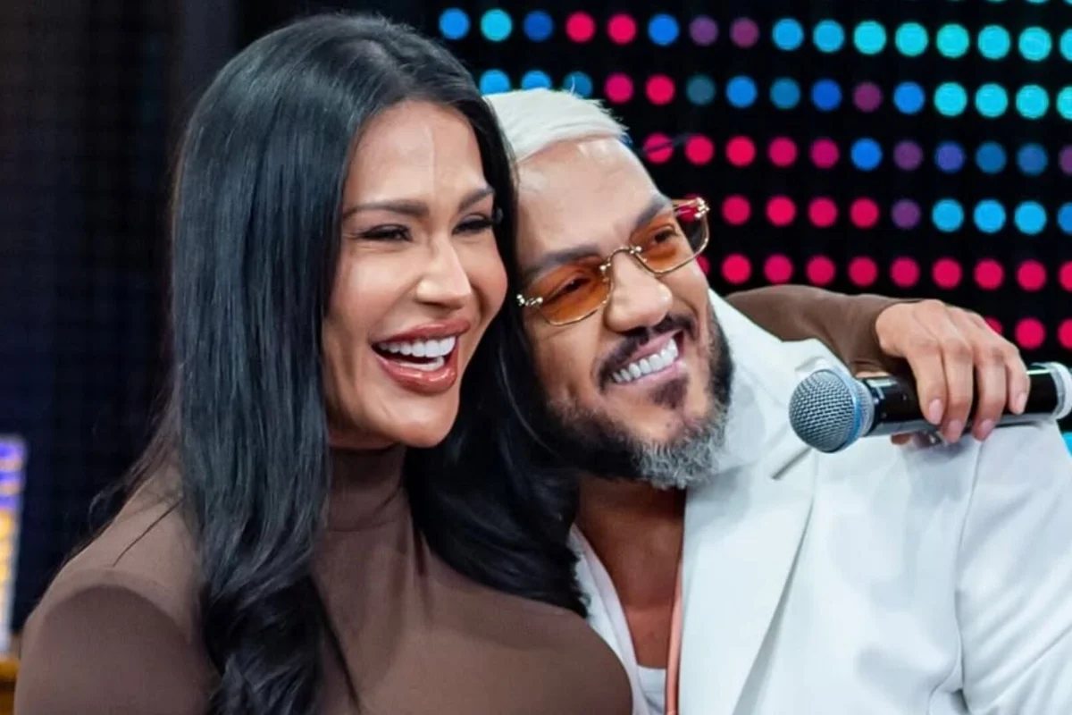 Sem atual namorada, Belo passa Natal com Gracyanne Barbosa