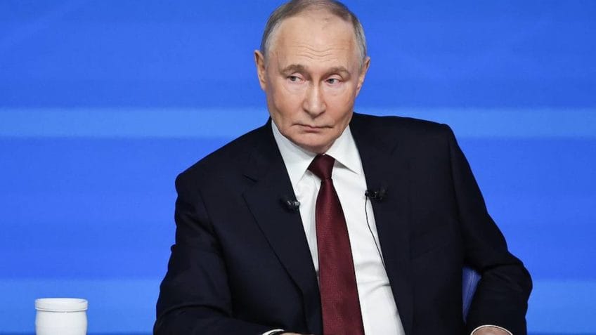 Putin está pronto para fazer concessões, diz jornal russo