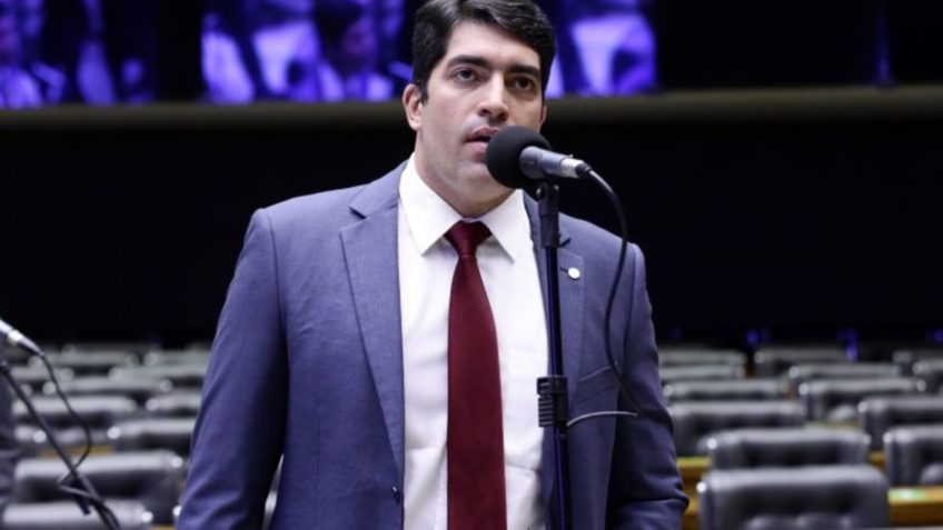 Filho de Otto Alencar renuncia ao mandato de deputado federal