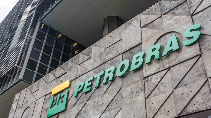 Justiça determina 80% de trabalhadores da Petrobras em atividade durante greve