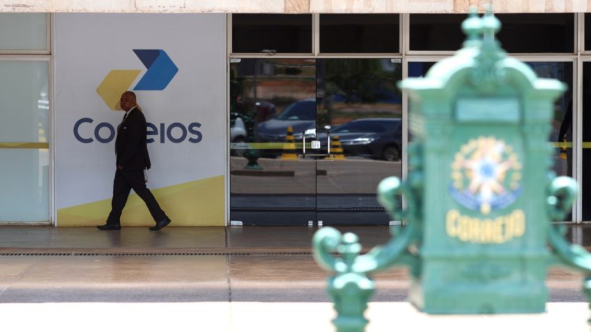 Plano de saúde dos Correios será completamente revisto, diz estatal