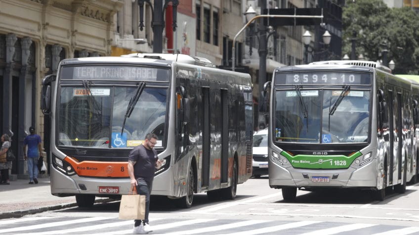 Tarifa de ônibus em São Paulo vai a R$ 5,30; Metrô sobe para R$ 5,40