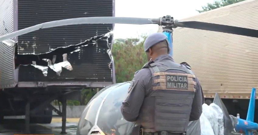 Helicóptero da "Band" faz pouso de emergência próximo à via Dutra