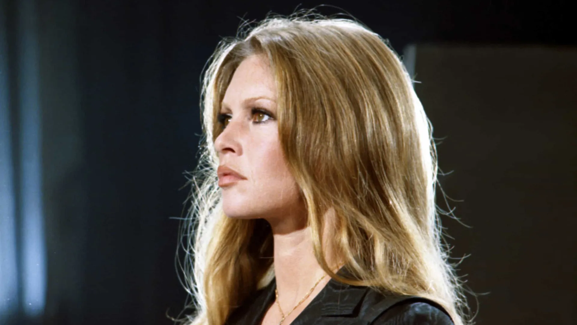 Brigitte Bardot comparou gravidez a tumor e manteve relação conturbada com filho