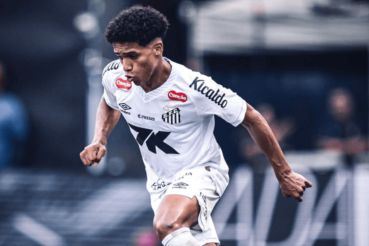 Milan deseja contratar joia do Santos, segundo jornal espanhol