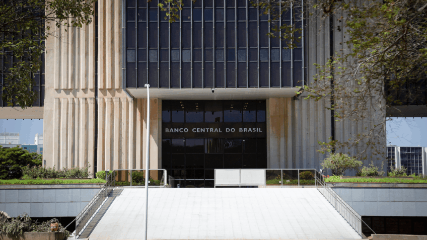 BC acusa Master de gestão fraudulenta e desvio de R$ 11,5 bilhões