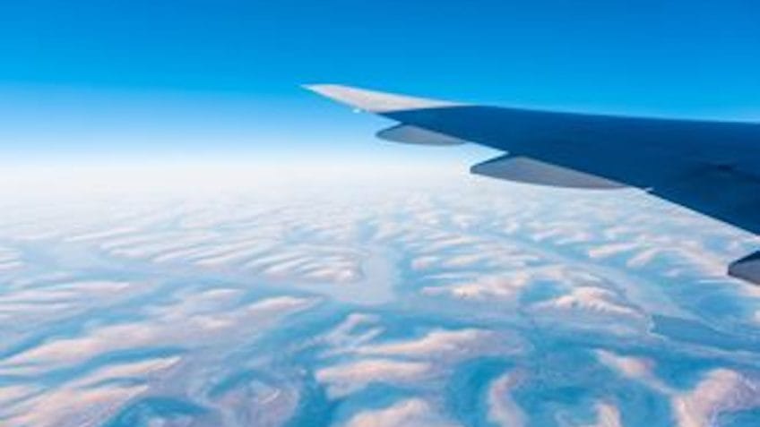 Lucro das aéreas crescerá em 2026, mas margem permanece baixa