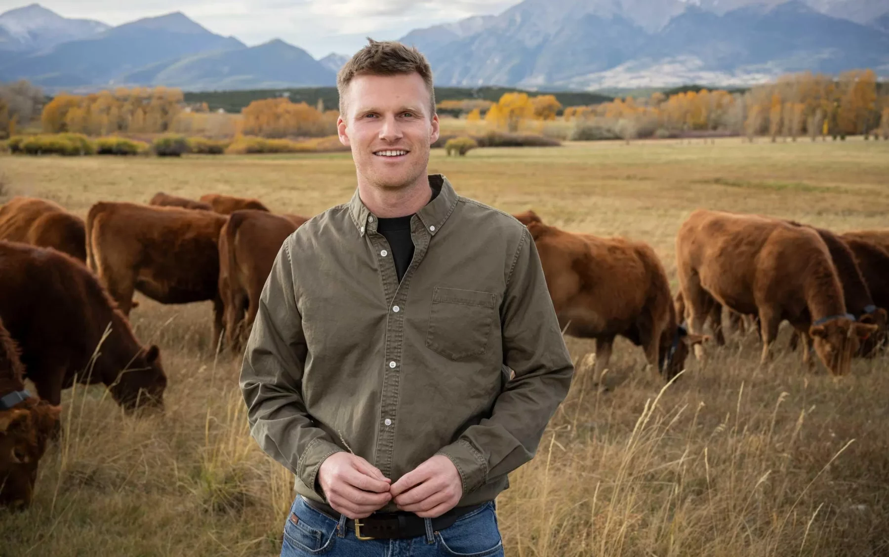Coleiras inteligentes, IA e bilhões em jogo, esse jovem que está revolucionando a pecuária