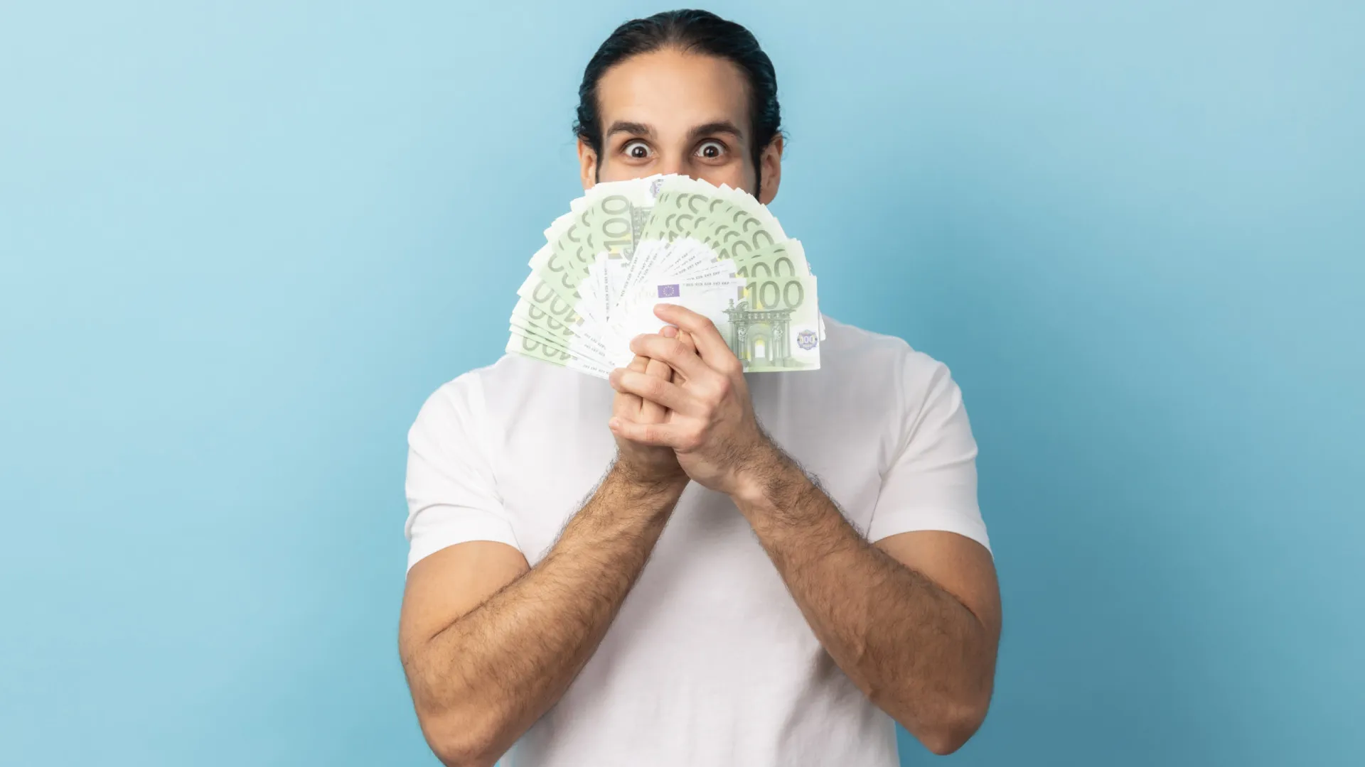 Semana promete dinheiro extra para três signos; veja quem está na lista