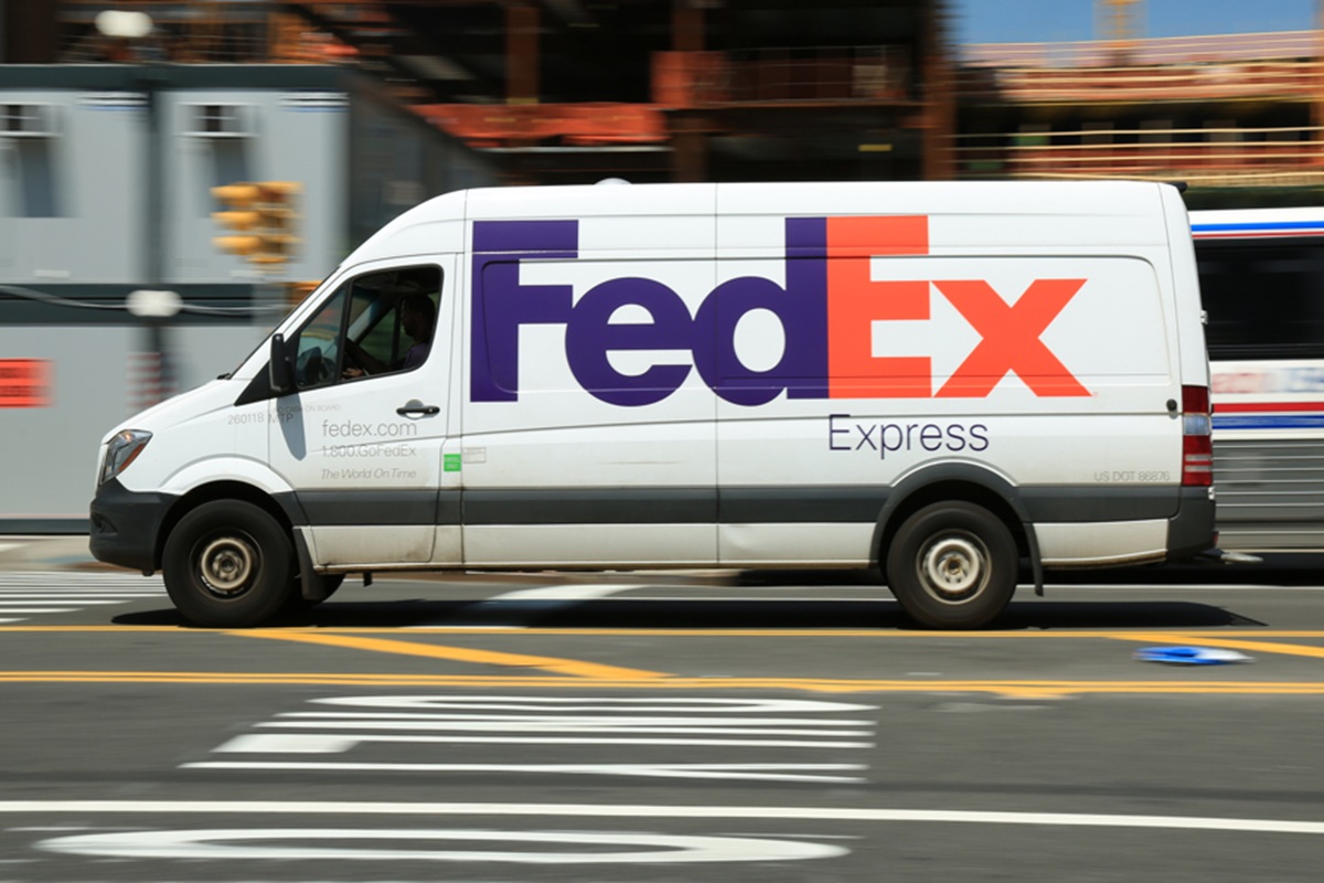 FedEx anuncia o fim dos serviços de transporte doméstico no Brasil
