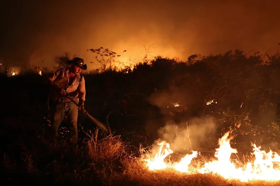 Incêndios florestais se alastram no sudeste da Austrália, autoridades alertam sobre condições “catastróficas”