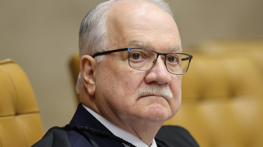 Fachin exalta Moraes em discurso dos 3 anos do 8 de Janeiro