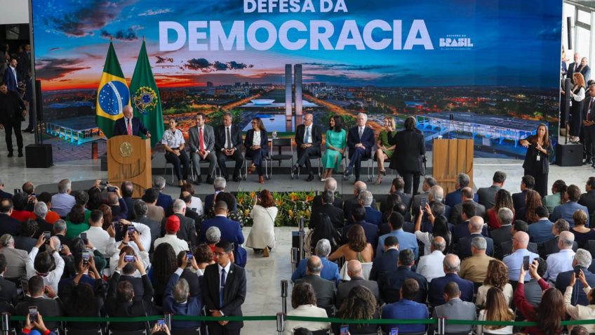 Leia quem foi ao ato de Lula nos 3 anos do 8 de Janeiro