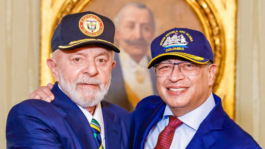 Petro e Lula discutem situação na Venezuela e unidade regional