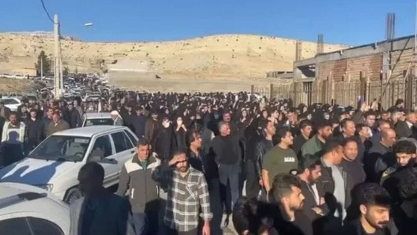 Manifestações no Irã deixam 45 mortos, diz ONG