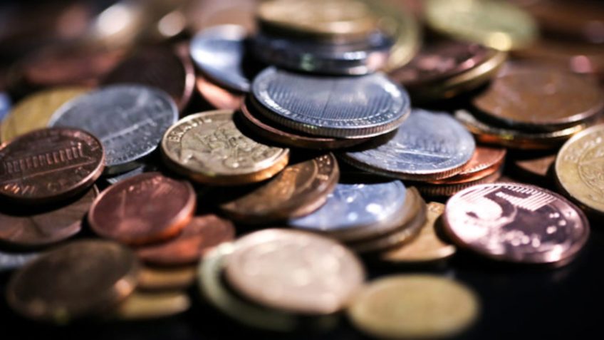 Brasileiros retiraram R$ 85,6 bilhões na poupança em 2025