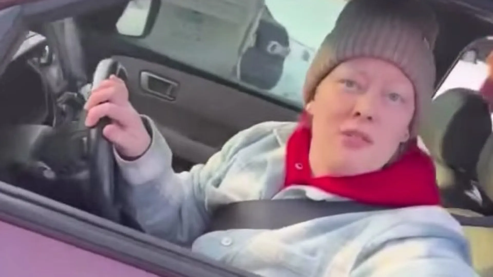 Vídeo mostra momento em que agentes do ICE matam mulher nos EUA